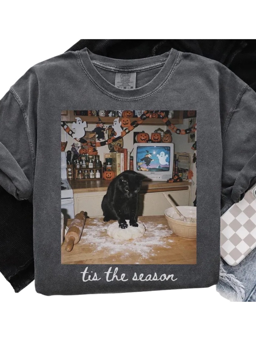 Comfort Colors Pepper Short Sleeve Tee with Halloween Cat Graphic